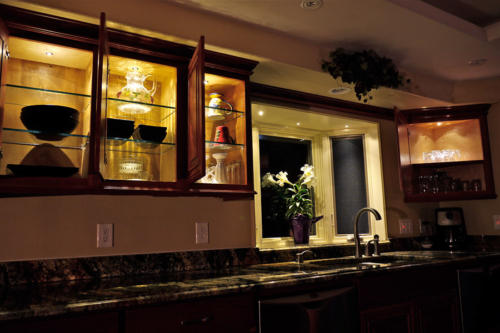 A complete kitchen cabinet lighting solution: LED Under Cabinet Lights + LED Recessed Down Lights 