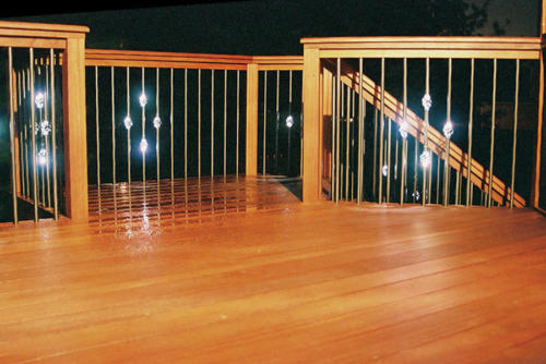 Deck lighting: Lighted deck balusters